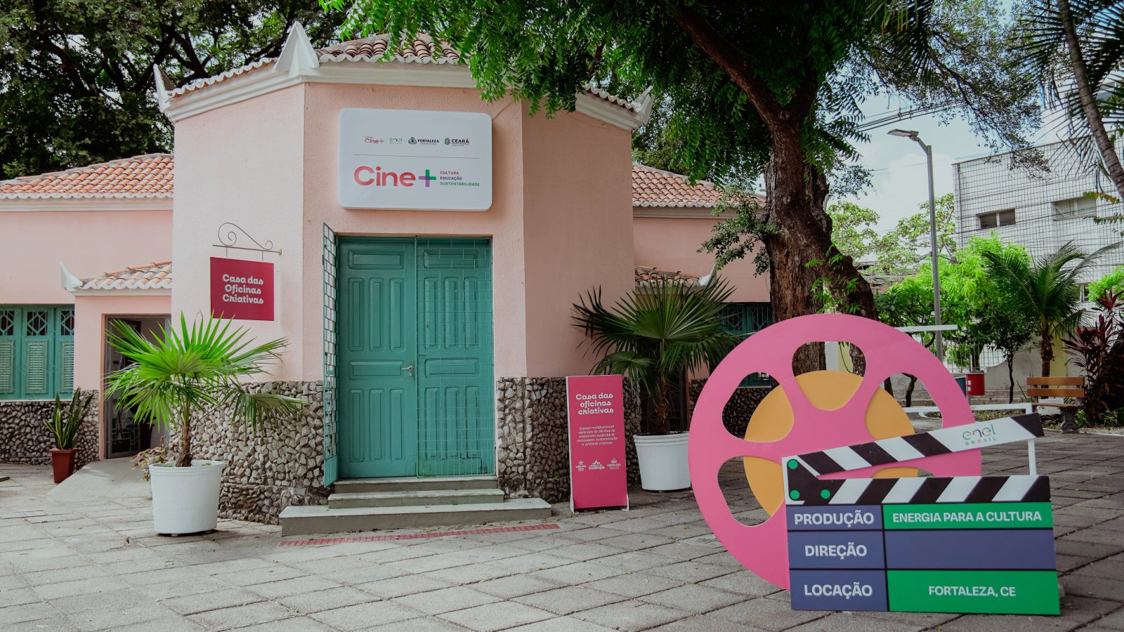 Cidade da Criança inaugura Sala de Costura Criativa Inclusiva com foco na autonomia econômica de mãe